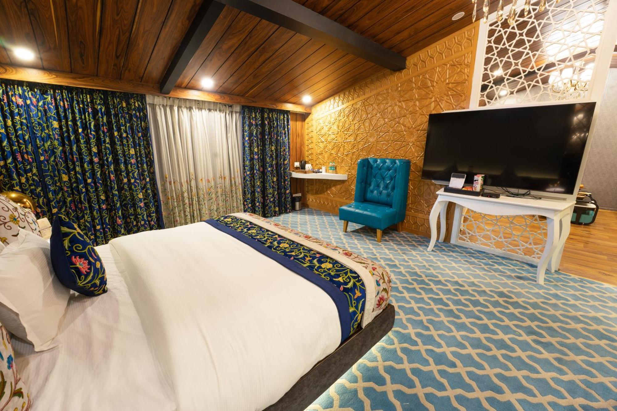 Hotel Snowland, Srinagar Dış mekan fotoğraf