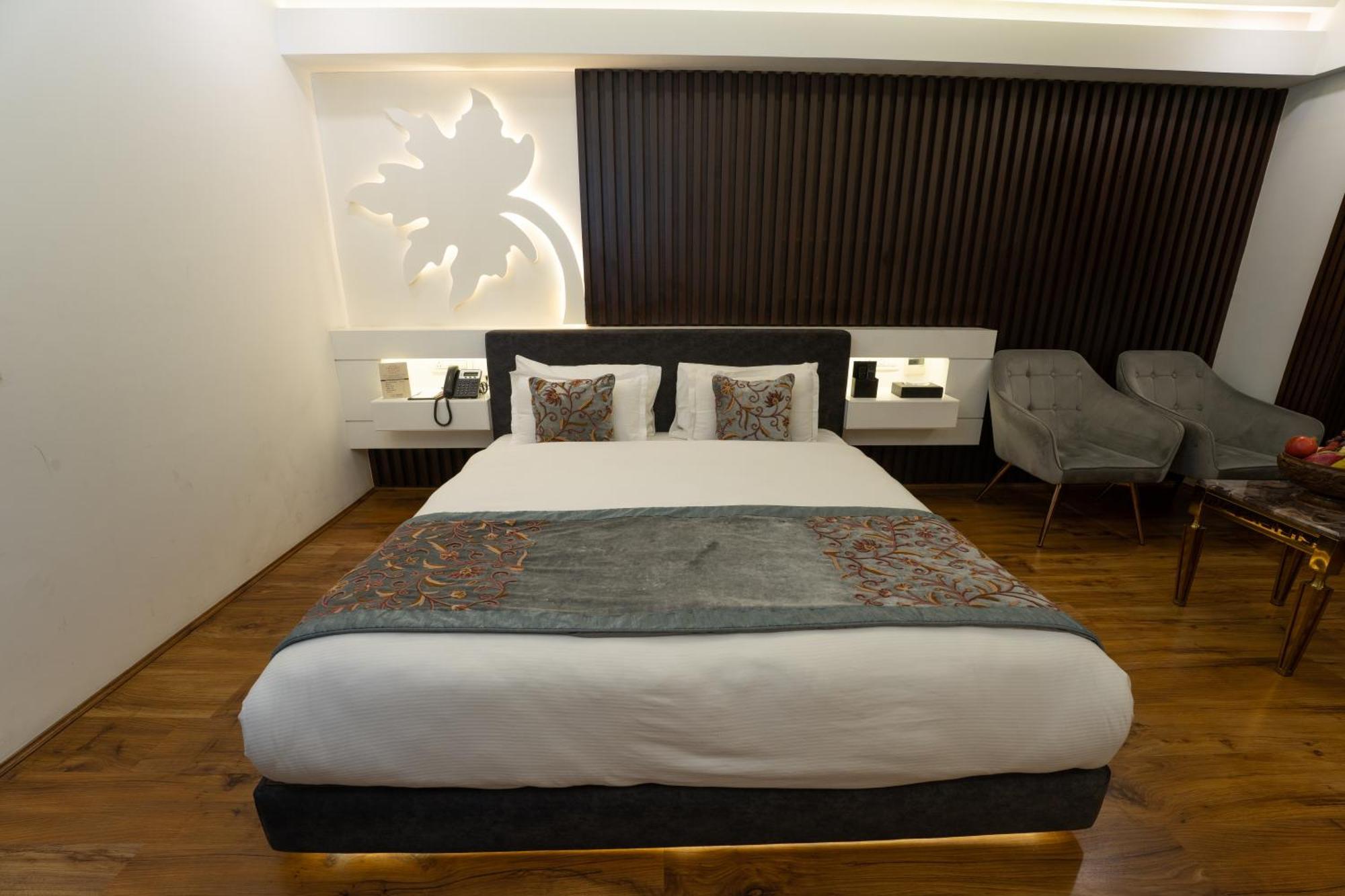 Hotel Snowland, Srinagar Dış mekan fotoğraf